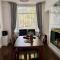 Spacious Home - Sleeps 5 persons - Minutes Walk from Anfield Stadium - 利物浦