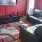 Spacious Wanstead Apartment- Sleeps 4! - 伦敦
