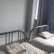 Spacious Wanstead Apartment- Sleeps 4! - 伦敦