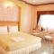Martina Hotel Surin