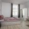 70s Guest room