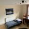Cosy, convenient, sought after location with private parking - 古罗克