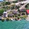 Casay Beach Huts by HiveRooms