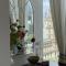 2BR CBD sunlit residence - Bourke Street shops