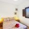 Villa Palomino - Sleeps 4 - Parking - Pet Friendly - 加尔达尔