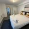 Ilford Grand Hotel