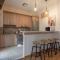 Serenity Haven - New Renovated 2Br Apt in Koukaki - Athen
