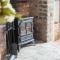 COSY COTTAGE ON BERNARDS HILL by SHIRE STAYS