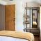 COSY COTTAGE ON BERNARDS HILL by SHIRE STAYS