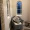 Wayside , 3 bed , 2 bath charming house close to Lincoln