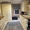 Wayside , 3 bed , 2 bath charming house close to Lincoln