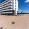 Burmeister403 - Modern 1 Bedroom Apartment across from Ocean