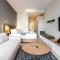 The Rose402: Modern City Aprt with Mountain Views - Kapské Město