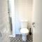 Modern City Centre Two Bedroom Windsor Apartment - Grand Central House - Gibilterra