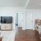 Back-Bay 2BR Penthouse w Roof top and GYM - 波士顿