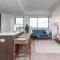 High Rise Retreat w City Skyline Views Shared Gym - 剑桥