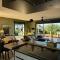 La Villa de l Observatoire jacuzzi vue mer - 东维尔莱班