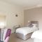 The Bailey Shepherds Hut and Holiday Cottage