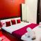 7 Seasons Palm Suite with Sky Orbit, Balcony, Swimming pool, WIFI, Playground - Rajkot