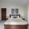StayVista's Casa Ember - Relax with a Pool Table, Gazebo, and Inviting Swimming Pool - لونافالا