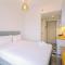 Comfy and Well Design Studio at Akasa Pure Living BSD Apartment By Travelio - 当格浪