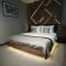 HIDE PARK Hotel - 文尼察
