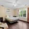 Entire 4-BR in Beloved DC Area Takoma Park - تاكوما بارك Entire 4-BR in Beloved DC Area Takoma Park - تاكوما بارك