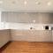 Charming Relaxing 3 BR Apartment Walk to Tube - لندن