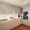 Charming Relaxing 3 BR Apartment Walk to Tube - لندن