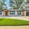 Stylish and Modern Lenexa Haven with Fire Pit and Deck! - Lenexa