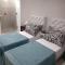 Rosa Ramona Rooms