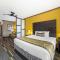 Best Western Plus Emerald Inn & Suites