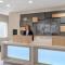 Holiday Inn Express Hotel & Suites Coralville by IHG