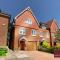 Maidenhead, Leander - 3 Bedroom - Parking & Garden