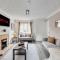 Stylish Detached House - Close to City Centre - Sleeps up to 7 - Driveway Parking, Self Check-In, Study Room, Fast WiFi and Sky TV by Yoko Property - Milton Keynes