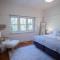 Parkside Spacious Central Family Retreat