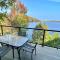 Rustic Waterfront Chalet Panoramic View and Spa - Chertsey