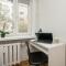 Merliniego Trendy Apartment with Desk by Noclegi Renters - 华沙