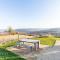 Stunning 5 Bedroom New Build with Amazing Views!