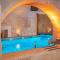 Cappa Via Cave Hotel