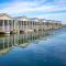 Blufin Bungalows & Marina