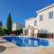 Gorgeous Home In Neo Chorio With Wifi - Neo Chorio
