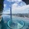 Twin Tower View 2BR Suite with Balcony next to Lalaport BBCC Shopping Mall 3-mins to LRT Station - 吉隆坡