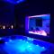 LA NUIT DES SECRETS Love Room 4 étoiles avec Jacuzzi et Sauna - Roquebrune-sur Argens