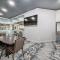 Invermere Inn & Suites