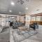 Invermere Inn & Suites