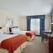 Holiday Inn Express & Suites Jackson by IHG - Джексон