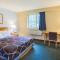 Super 8 by Wyndham East Stroudsburg - Poconos