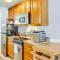 Walk to Beach Poolside Condo in Wildwood Crest! - وايلدوود