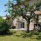 Maison cosy avec jardin dans les Monts du Lyonnais - FR-1-496-174
